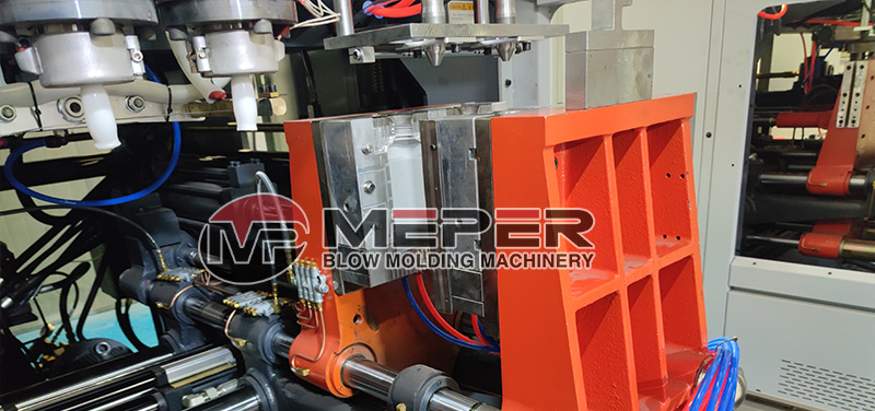 Extrusion blow molding machine common problem repair method